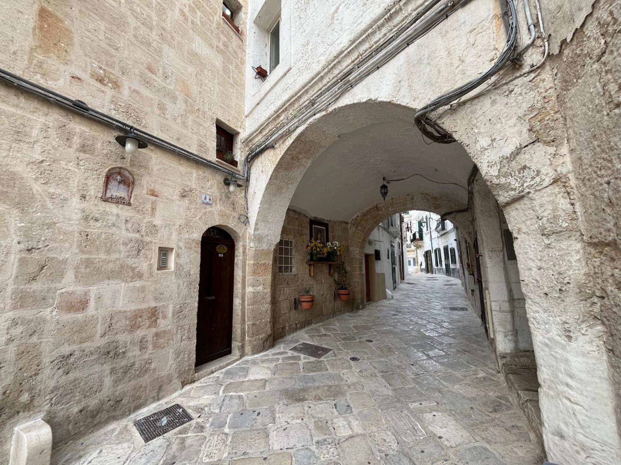 Arco Sallustio 2.0 Monopoli Bagian luar foto